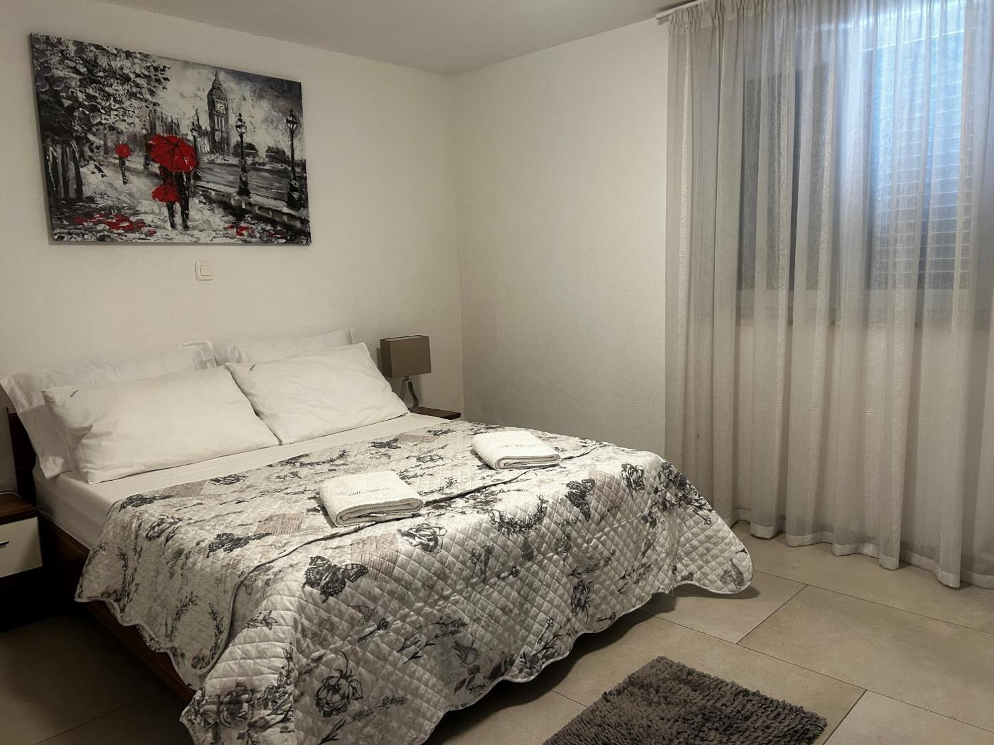 Apartment Melassy *